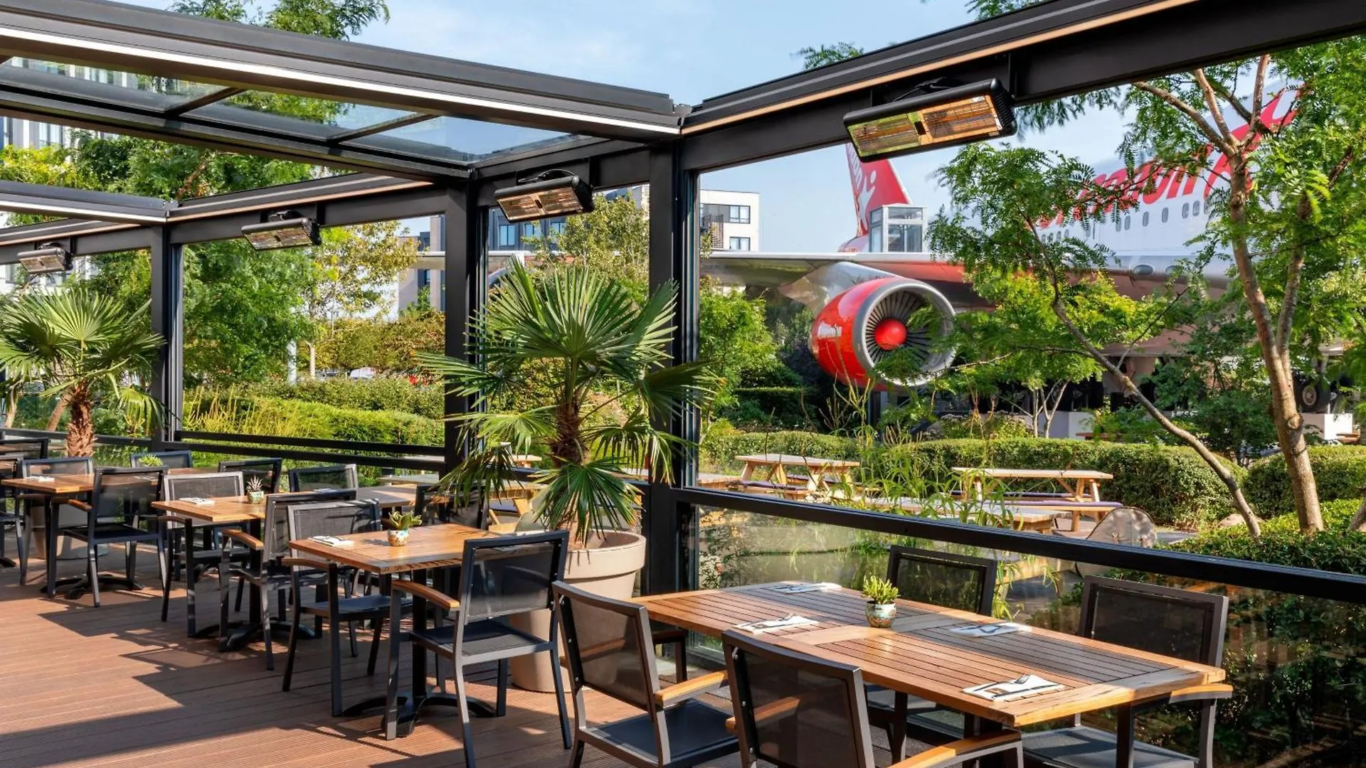 Corendon Amsterdam Schiphol Airport, A Tribute Portfolio Hotel Badhoevedorp 4*,  Niederlande
